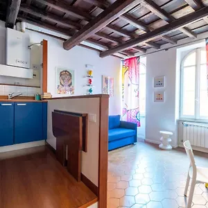 Casa Mucci , Roma Italia
